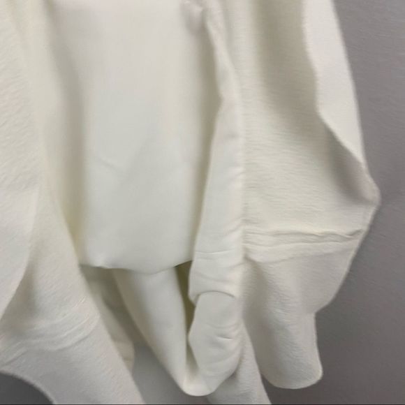 Black Halo • Faith Ruffle Dress - Picture 4 of 9